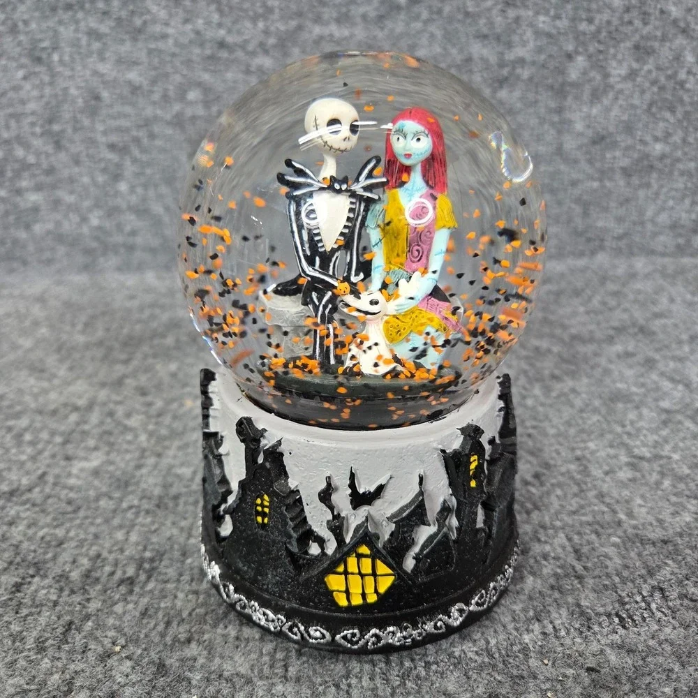 Nightmare Before Christmas THIS IS HALLOWEEN Musical Snow Globe‎ 1993 Tim Burton